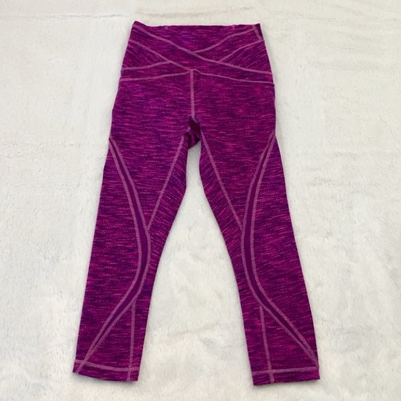 Lululemon Free Flow Diamond Jacquard Space Dye Tender Violet Raspberry Crops - Picture 6 of 11